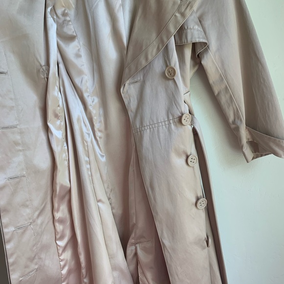 Champagne-colored satin trench coat, sz S - Picture 6 of 7